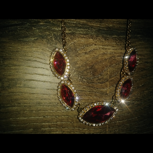 Monet Gold Social Necklace w/Matching Earrings NWT - Picture 4 of 16